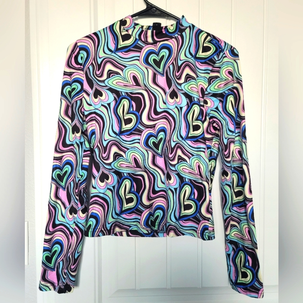 Heart print mock neck long sleeve shirt